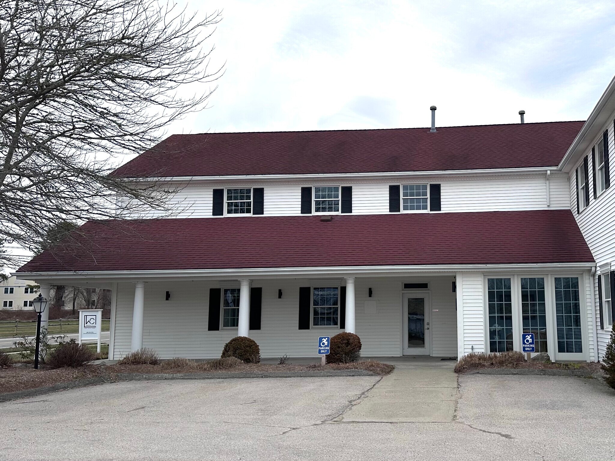 158 S Broad St, Pawcatuck, CT à louer Photo de l’immeuble– Image 1 sur 8