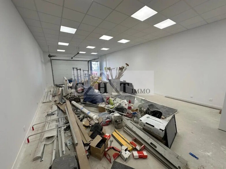 Industriel/Logistique dans Saint-Michel-sur-Orge à louer - Photo intérieure – Image 2 sur 5