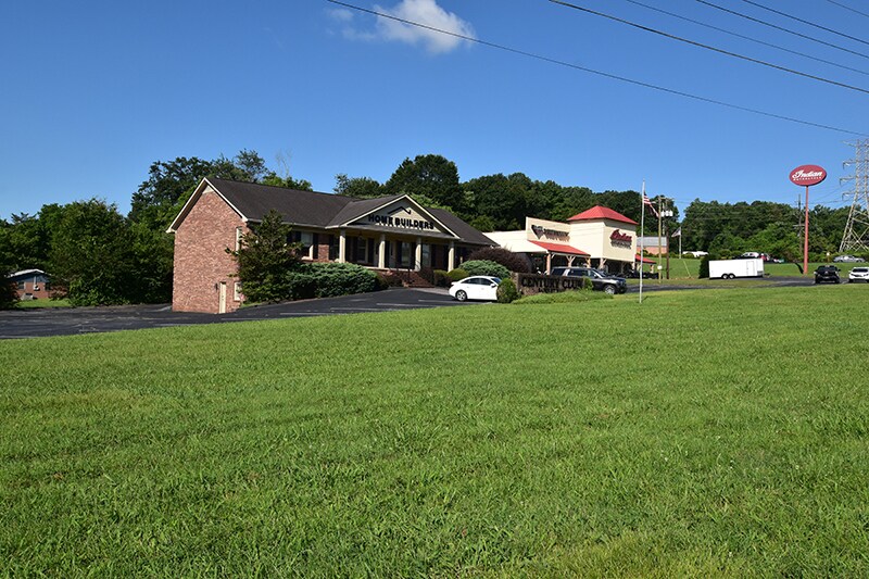 3221 Harrison Pike, Chattanooga, TN à vendre - Photo de l’immeuble – Image 3 sur 14