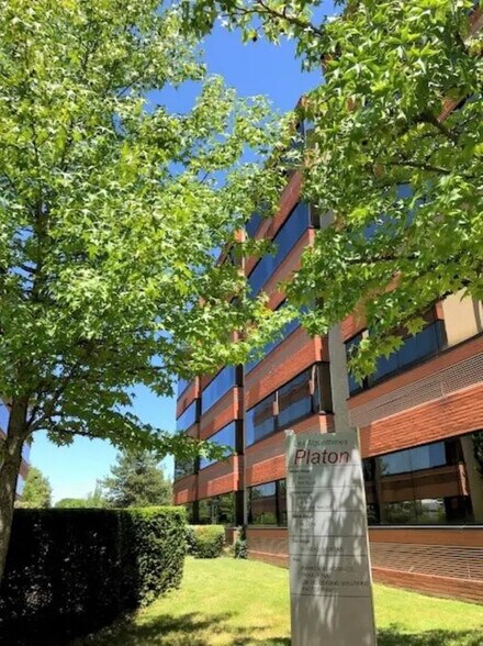 Bureau dans Blagnac à louer - Photo de l’immeuble – Image 1 sur 11
