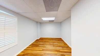 145 NW Central Park Plz, Port Saint Lucie, FL à louer Photo intérieure– Image 2 sur 6