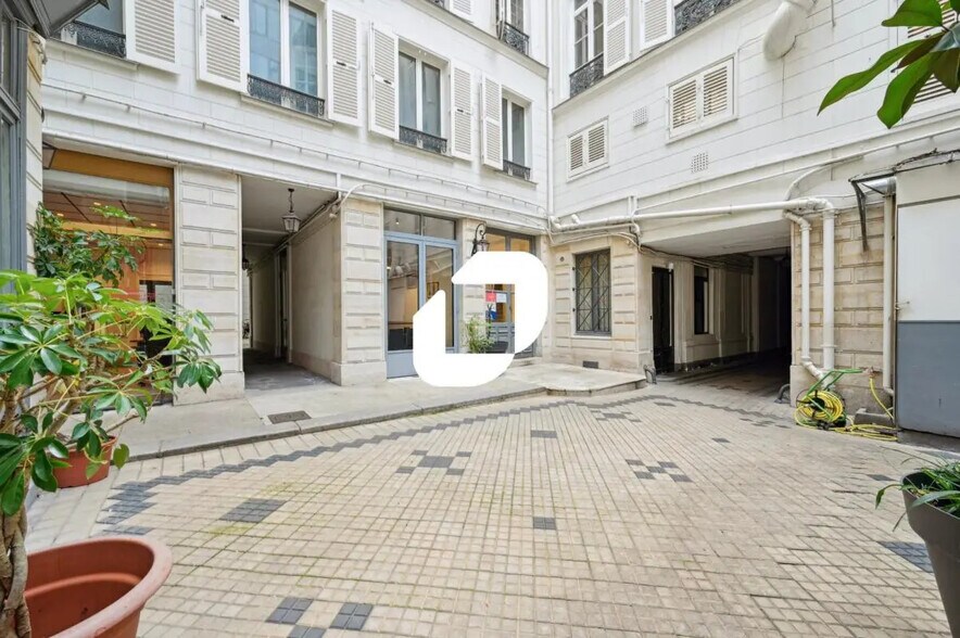 Bureau dans Paris à louer - Photo de l’immeuble – Image 2 sur 13