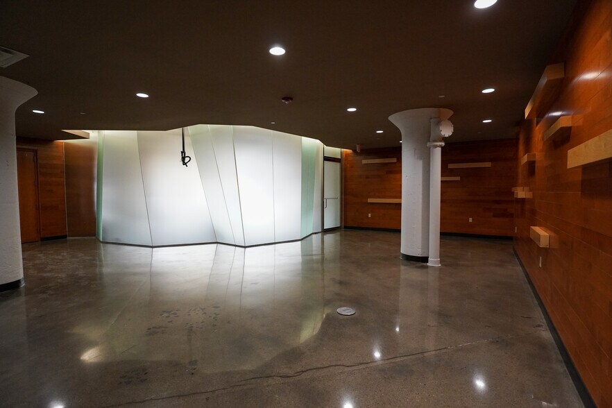 537 E Pete Rose Way, Cincinnati, OH à louer - Photo intérieure – Image 3 sur 23
