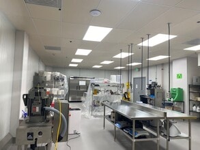 1435 N McDowell Blvd, Petaluma, CA à louer Photo intérieure– Image 1 sur 5