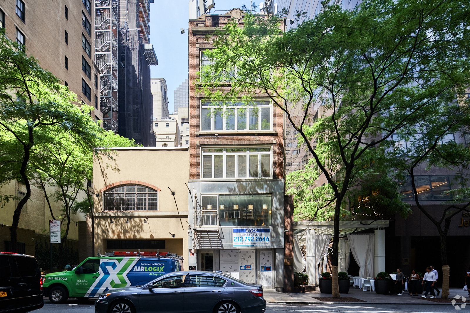 9 E 53rd St, New York, NY à louer Photo principale– Image 1 sur 5