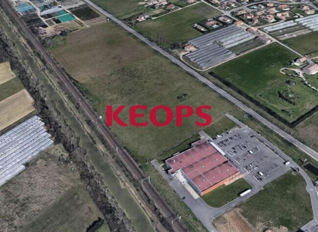 Plus de détails pour Terrain à vendre