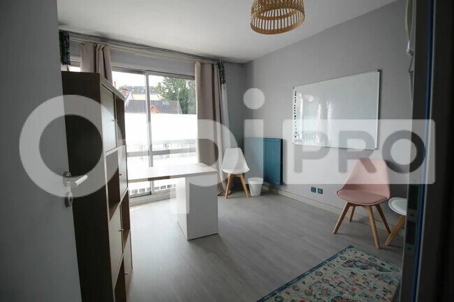 Plus de détails pour Bureau à vendre