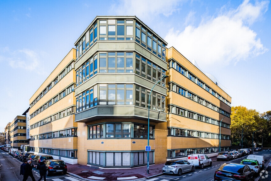 67 Boulevard Du Général Leclerc, Clichy à louer - Photo de l’immeuble – Image 2 sur 6