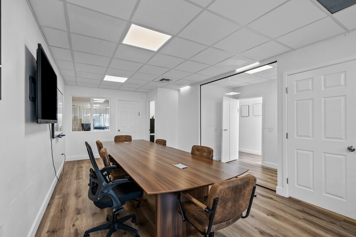 14530 Hamlin St, Van Nuys, CA à louer Photo intérieure– Image 1 sur 10