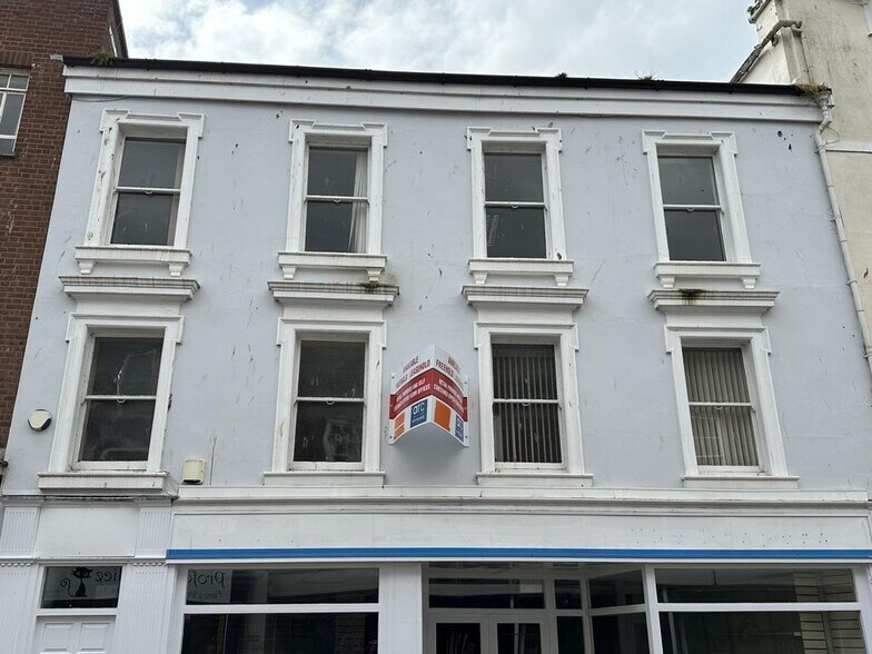94 High St, Barnstaple à louer - Photo de l’immeuble – Image 2 sur 15
