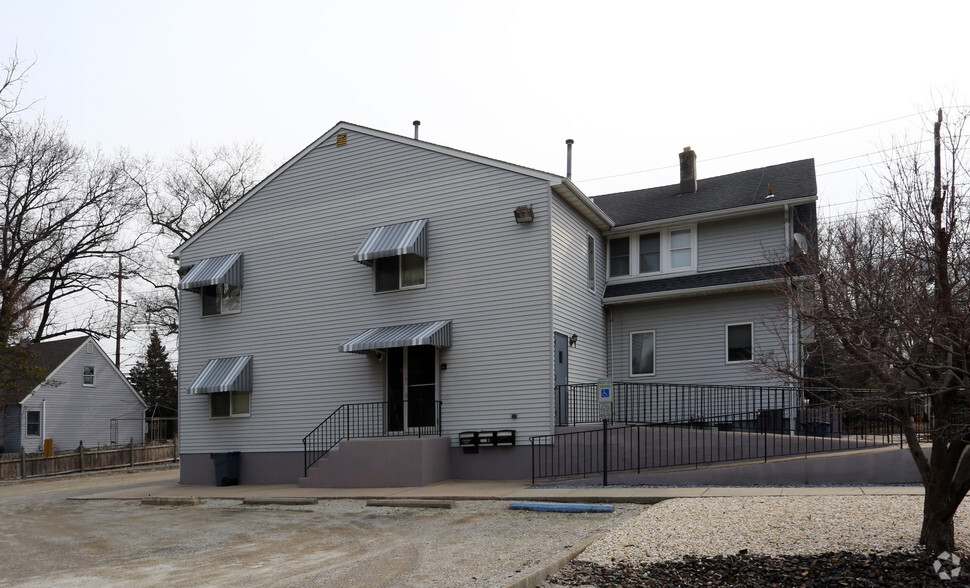 2821 Haddonfield Rd, Pennsauken, NJ à louer - Photo principale – Image 1 sur 14