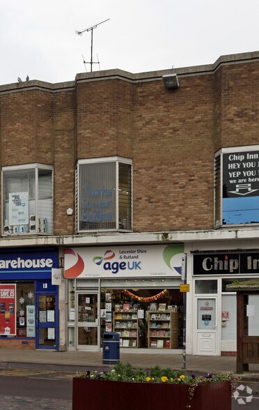 Market Harborough – The Square portefeuille de 6 biens à vendre sur LoopNet.fr - Photo principale – Image 2 sur 6