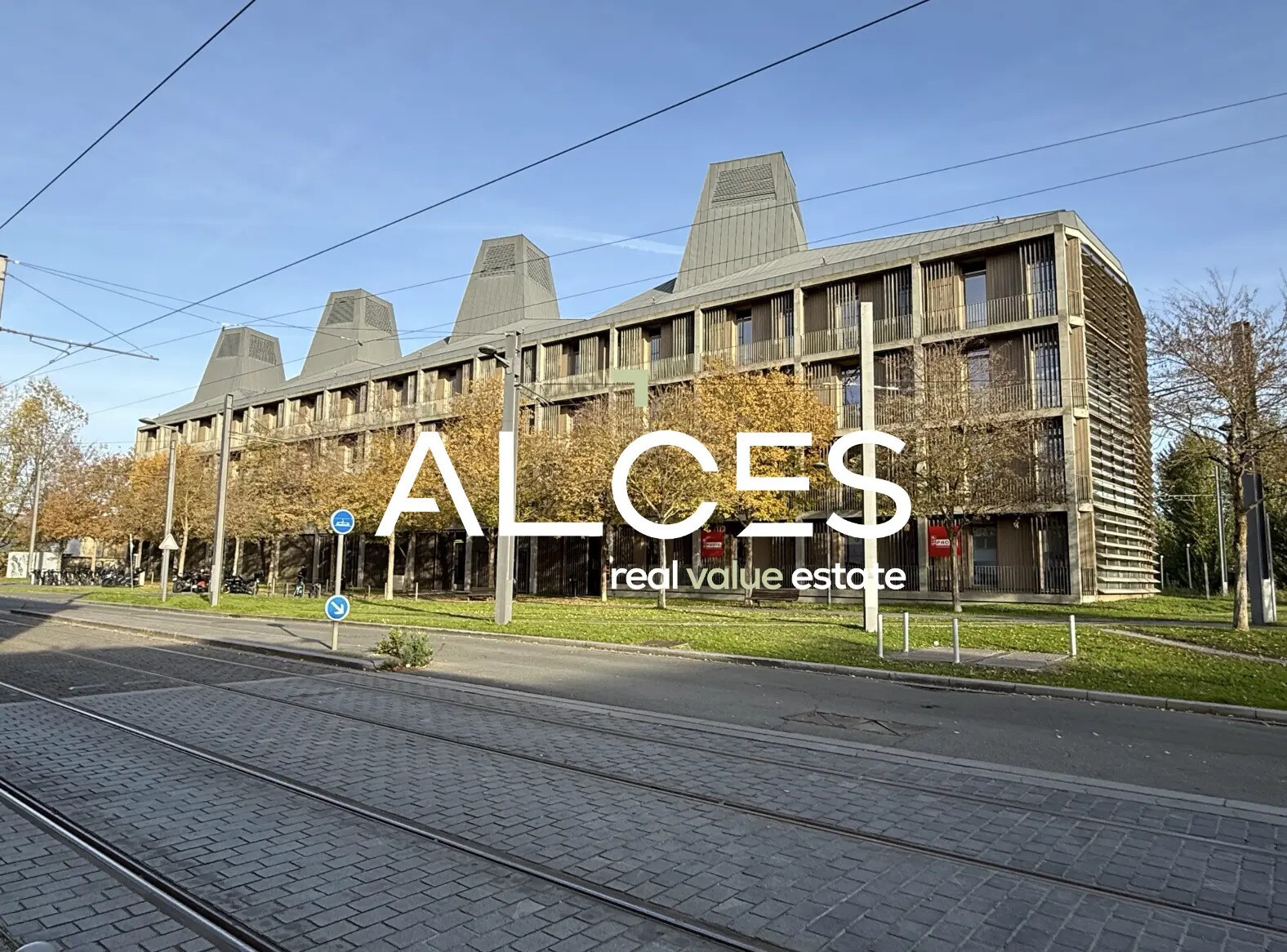 60 Rue Achard, Bordeaux à louer Photo de l’immeuble– Image 1 sur 5