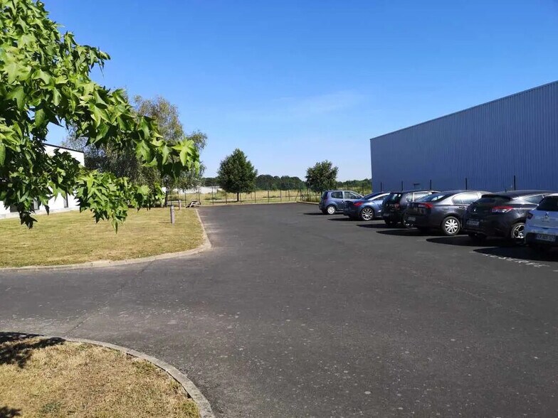 2 Rue Jupiter, Carquefou à louer - Photo de l’immeuble – Image 2 sur 8