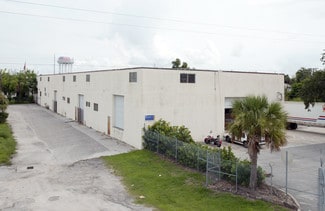 Plus de détails pour 440 Railroad Ave, Cocoa, FL - Industriel/Logistique à louer