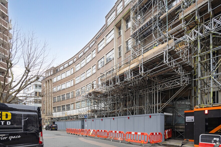 7-15 Gresse St, Londres à louer - Photo de l’immeuble – Image 2 sur 4