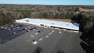 Plus de détails pour 101-121 Hilltop Vlg, Oxford, NC - Local commercial à louer