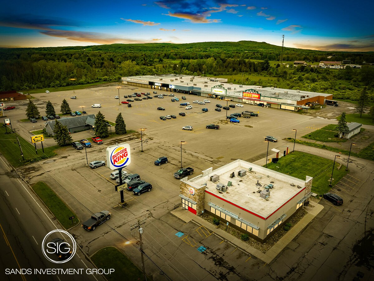 12189 NY-16, Chaffee, NY à vendre Photo principale– Image 1 sur 6