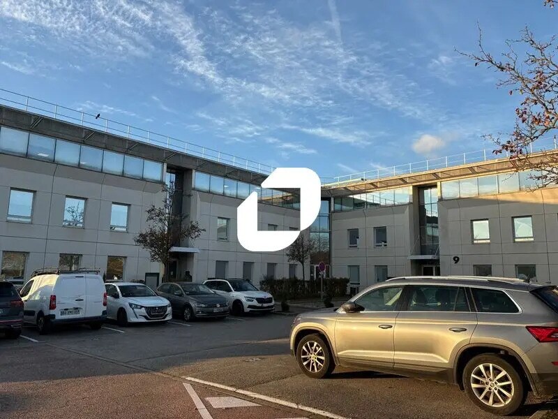 Bureau dans Saint-Priest à louer Photo de l’immeuble– Image 1 sur 11