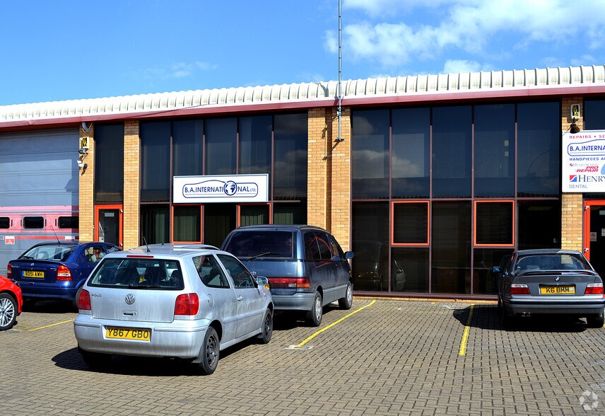 Studland Rd, Northampton à vendre - Photo de l’immeuble – Image 1 sur 4