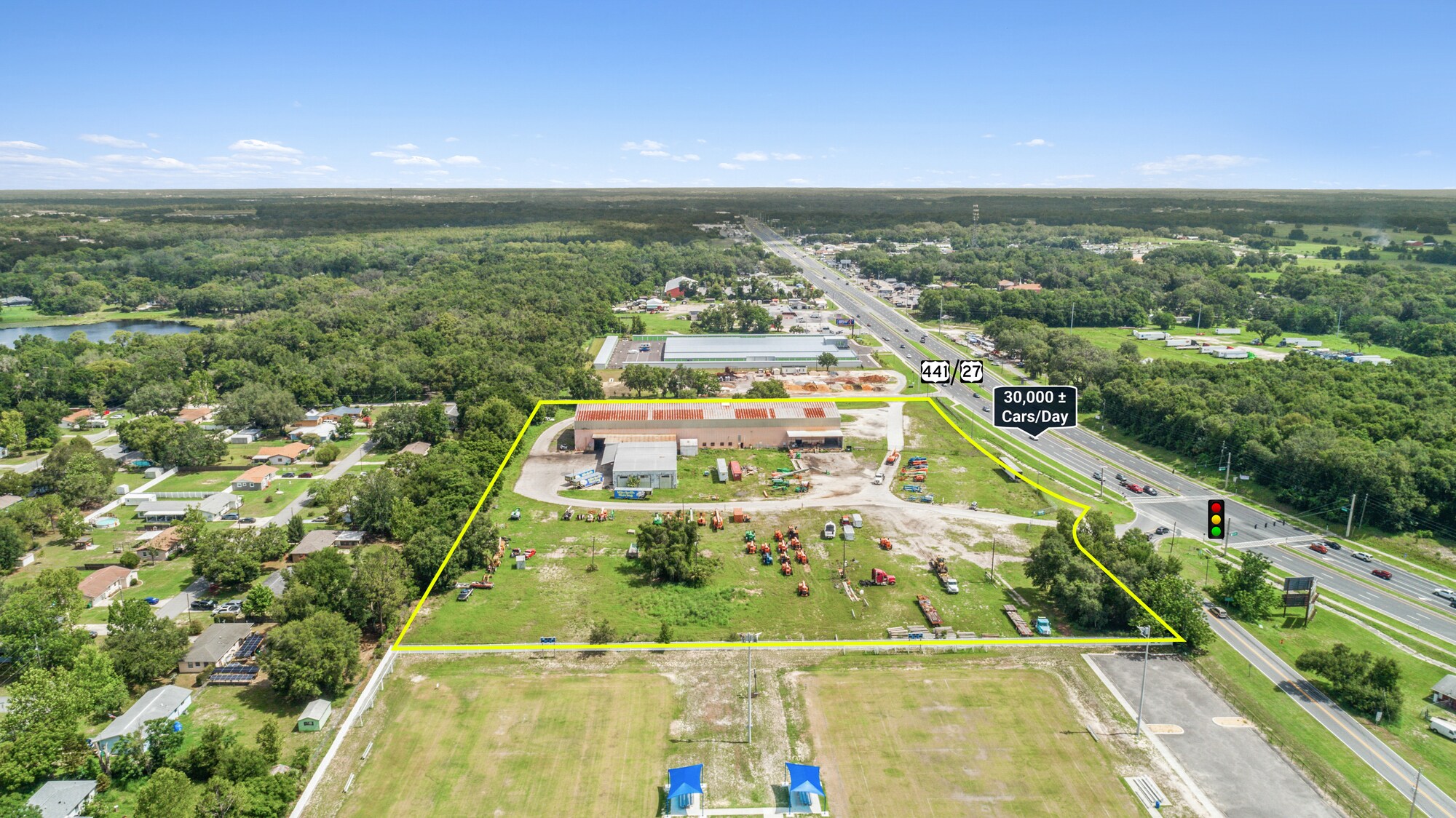 2628 US-27 Hwy, Fruitland Park, FL à vendre Photo principale– Image 1 sur 23