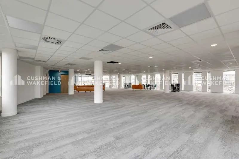 14-16 Avenue Carnot, Massy à louer - Photo de l’immeuble – Image 2 sur 17