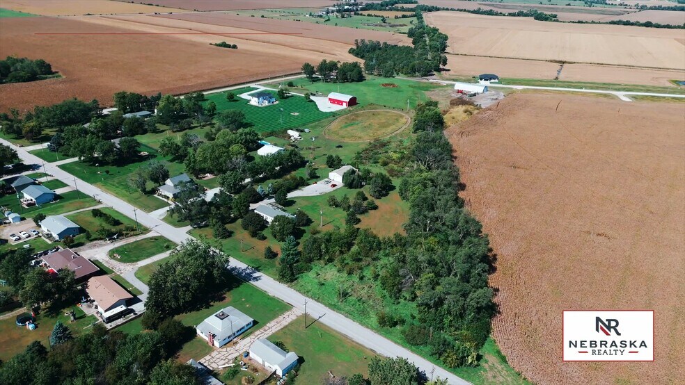 2726 Furnas St, Ashland, NE à vendre - Vidéo sur l’annonce professionnelle – Image 2 sur 16