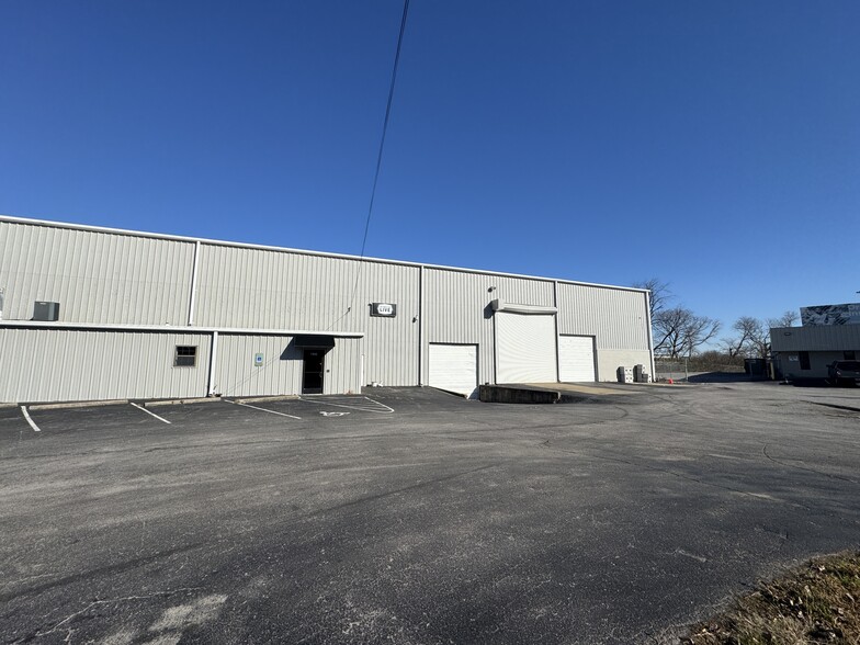 1450 Poplar Ln, Nashville, TN à louer - Photo de l’immeuble – Image 2 sur 15