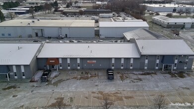 2200-2240 W Townline Rd, Peoria, IL à vendre Photo de l’immeuble– Image 1 sur 7