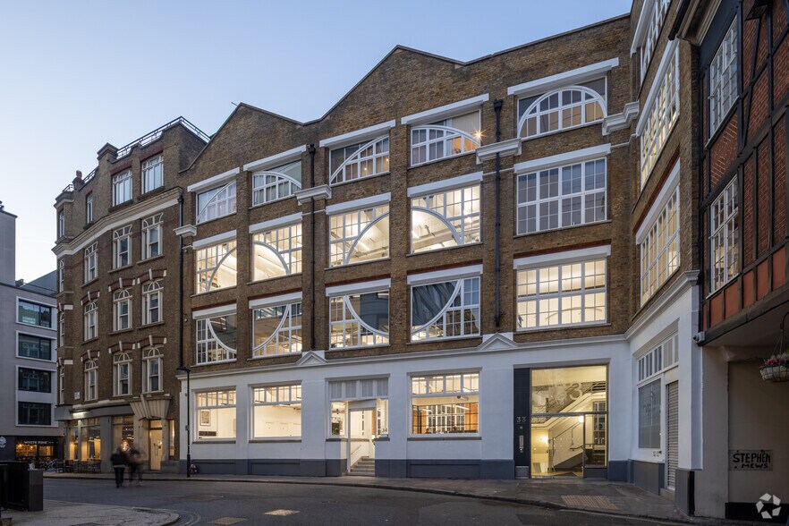 32-34 Gresse St, Londres à louer - Photo de l’immeuble – Image 2 sur 6