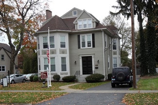 Plus de détails pour 2083 Main St, Stratford, CT - Bureau à vendre