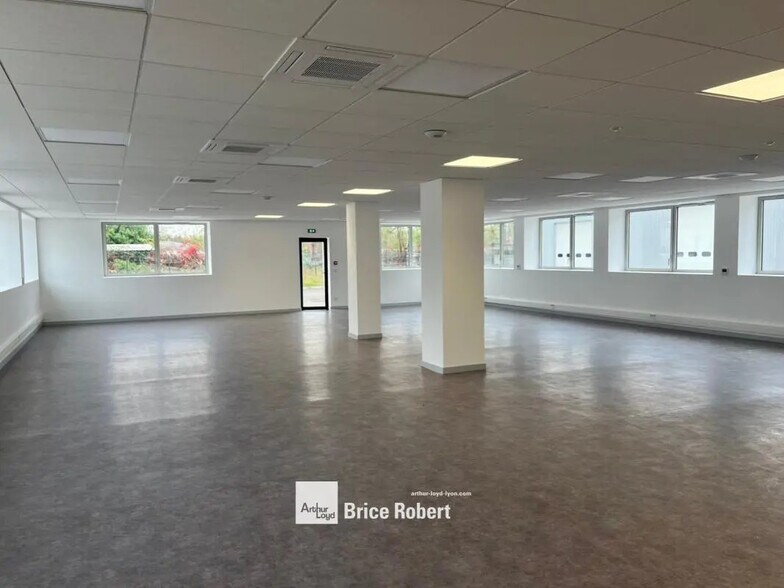 101 Rue du Dauphiné, Saint-Priest à vendre - Photo intérieure – Image 2 sur 4