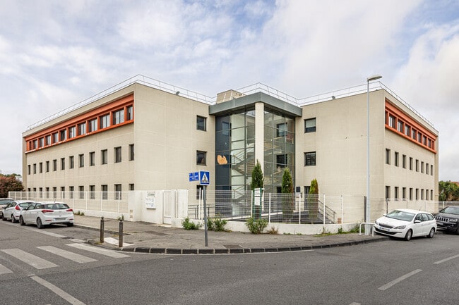 Plus de détails pour 18 Rue Elie Pelas, Marseille - Bureau à louer