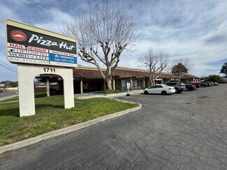 Plus de détails pour 1707-1711 E Valley Pky, Escondido, CA - Local commercial à louer