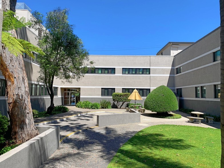13847 E 14th St, San Leandro, CA à louer - Photo de l’immeuble – Image 2 sur 14