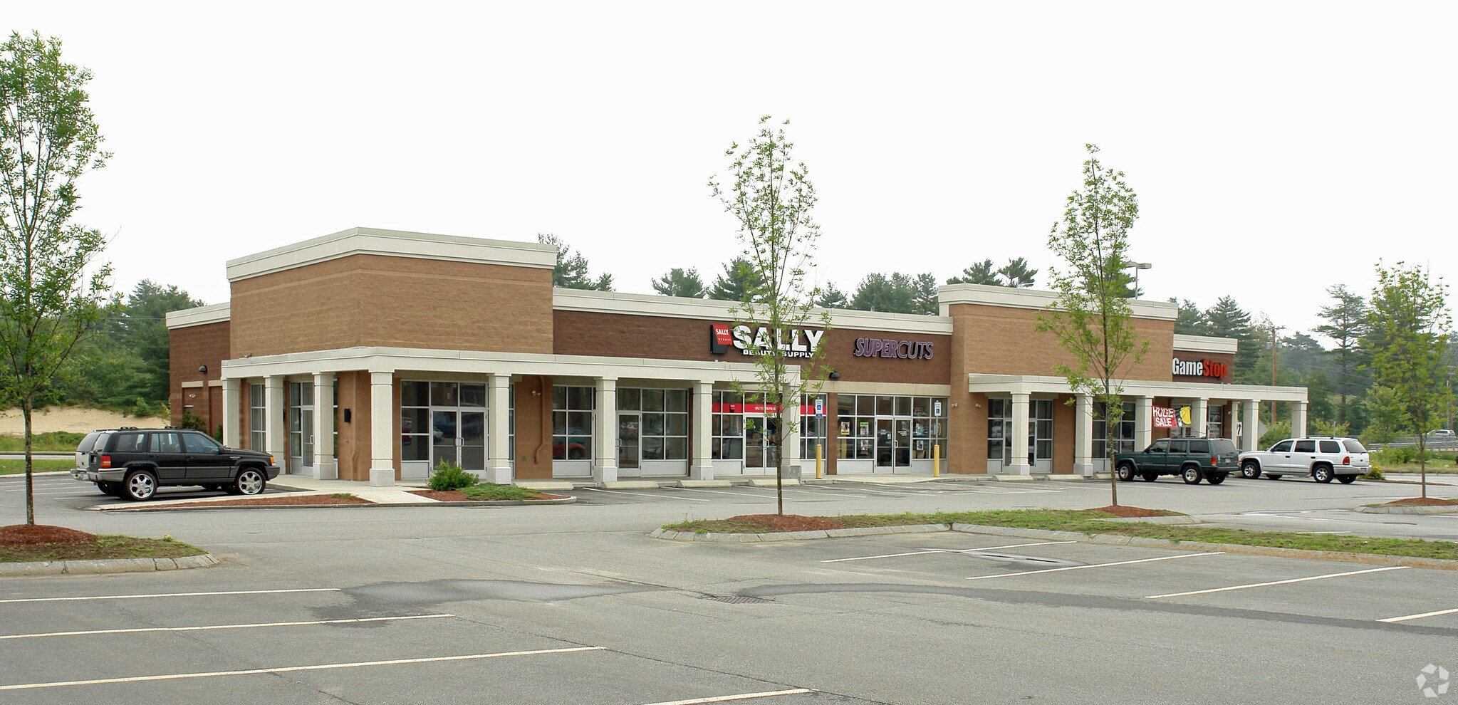 125-131 Topsham Fair Mall Rd, Topsham, ME à louer Photo principale– Image 1 sur 2