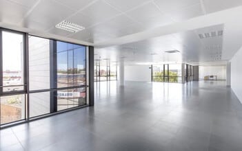 Avinguda de la Fama, 16, Cornellà de Llobregat, Barcelona à louer Photo intérieure– Image 2 sur 2