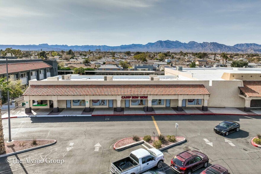 240 S Rainbow Blvd, Las Vegas, NV à vendre - Photo de l’immeuble – Image 3 sur 28