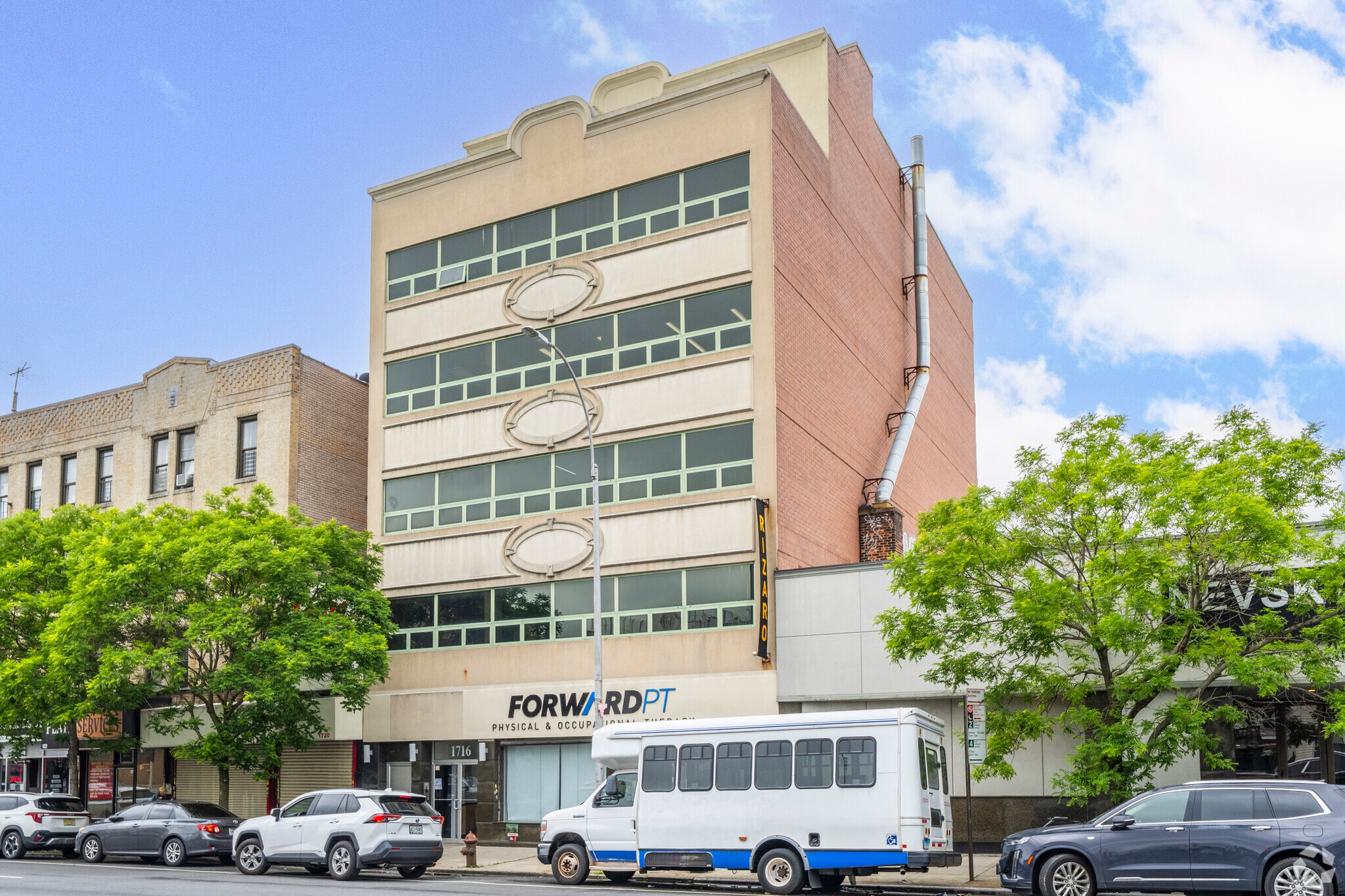 1716 Coney Island Ave, Brooklyn, NY à louer Photo principale– Image 1 sur 16