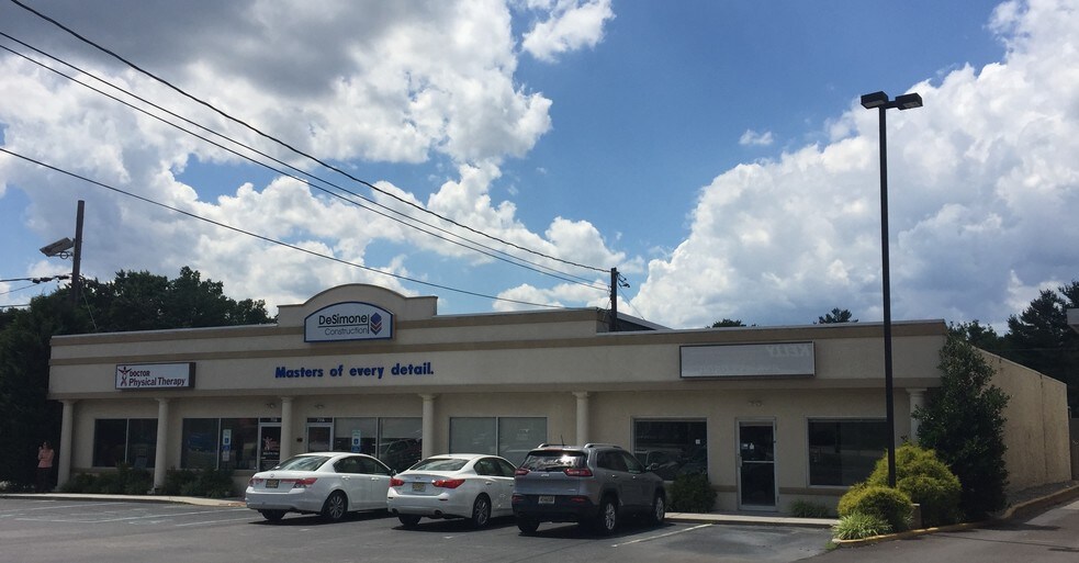 711 Mantua Pike, West Deptford, NJ à louer - Photo de l’immeuble – Image 3 sur 4