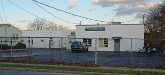 Plus de détails pour 1687 Roosevelt Ave, Bohemia, NY - Industriel/Logistique à vendre