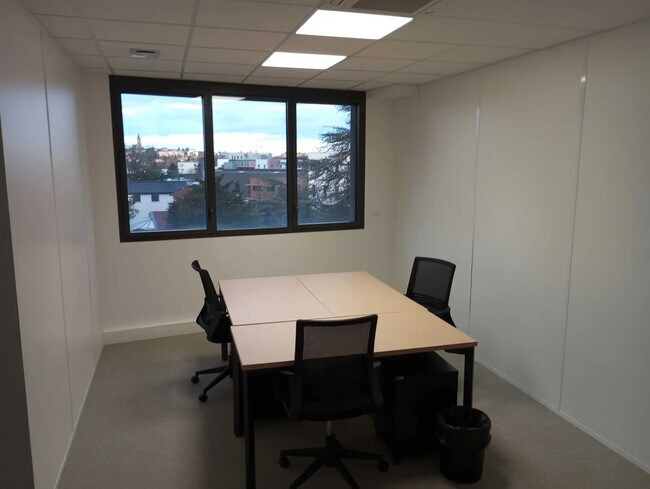 Plus de détails pour 16 Chemin Du Tronchon, Dardilly - Bureau à louer