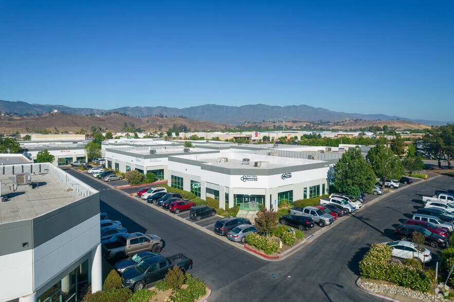 600 Central Ave, Lake Elsinore, CA à louer - Aérien – Image 2 sur 13
