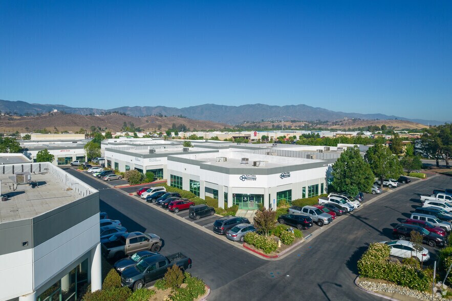 600 Central Ave, Lake Elsinore, CA à louer - Aérien – Image 2 sur 13