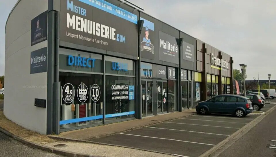 Local commercial dans Mérignac à louer Photo de l’immeuble– Image 1 sur 4