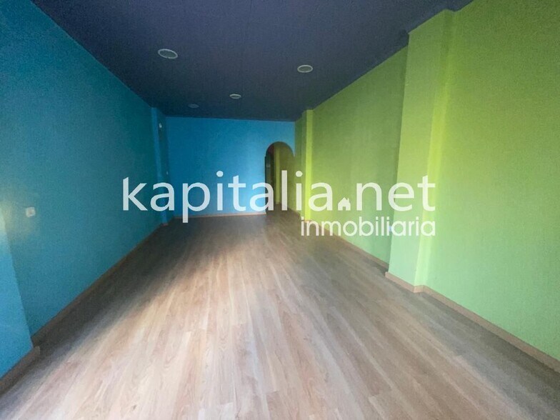 Local commercial dans València, Valencia à vendre - Photo de l’immeuble – Image 1 sur 3