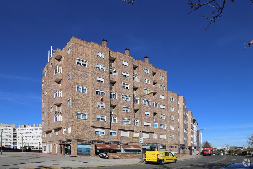 Plaza del Mar Caribe, 1, Coslada, Madrid à vendre - Photo de l’immeuble – Image 2 sur 3