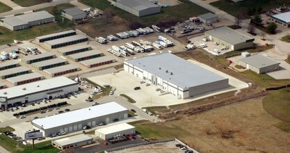 1108 NW Bush Dr, Grain Valley, MO - Vue aérienne  vue de carte