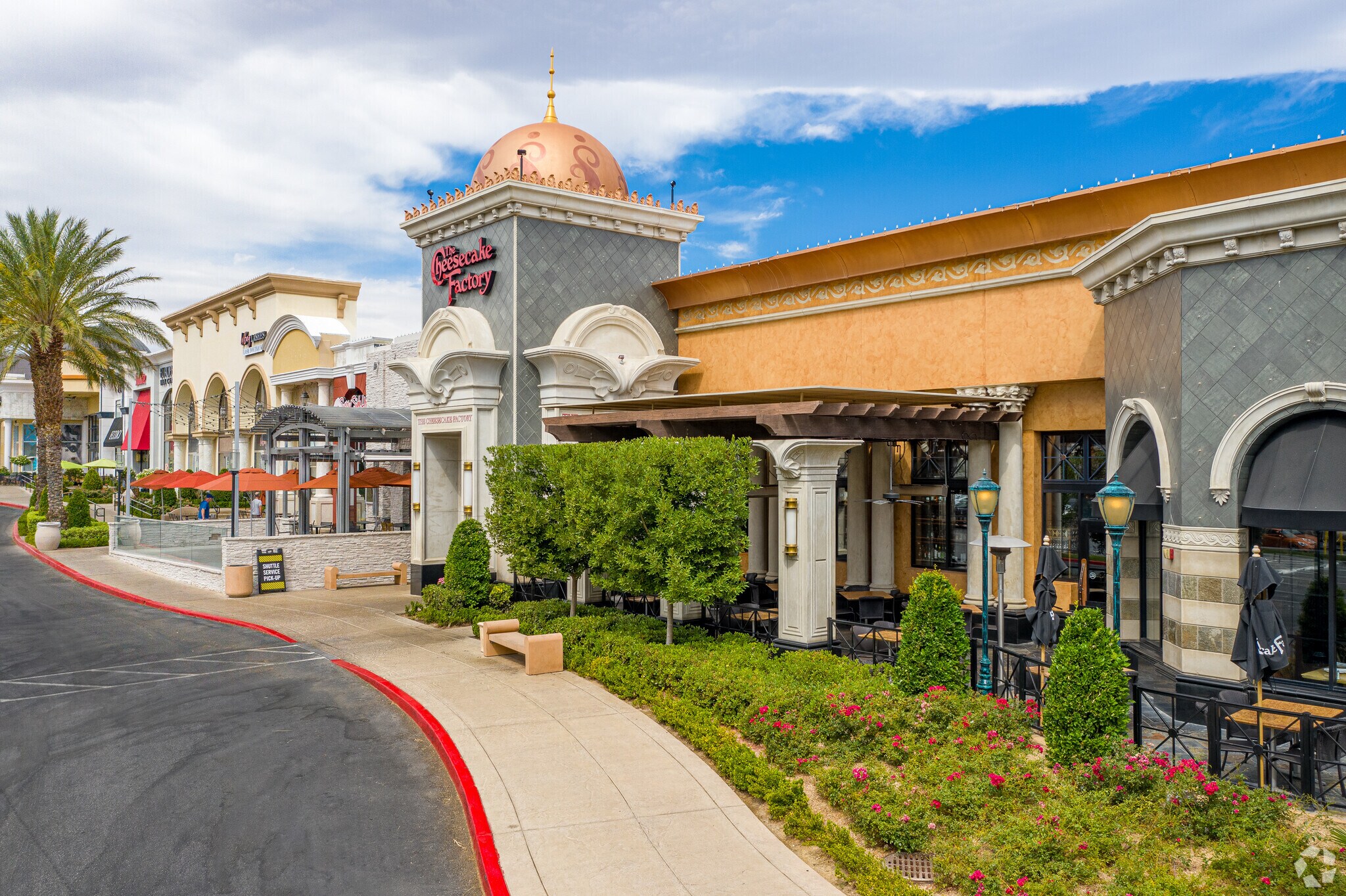 750 S Rampart Blvd, Las Vegas, NV à vendre Photo principale– Image 1 sur 22