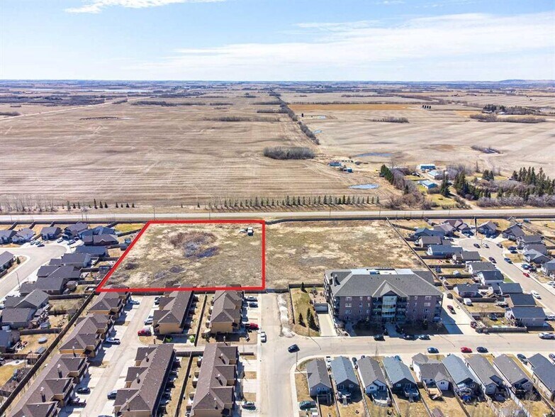 1307 53 Avenue, Lloydminster, AB à vendre - Photo de l’immeuble – Image 2 sur 5
